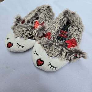 Adorable Furry Kids Slippers with Red Accents